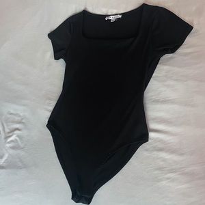 Gaze Black TSHIRT Style Body-con Bodysuit in Women’s size XS